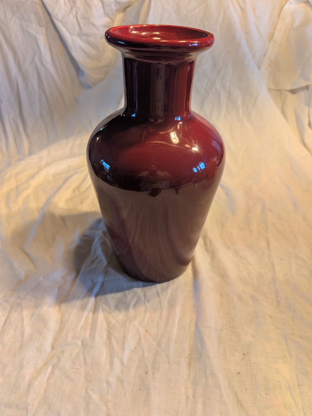 2/30$ Vintage Deep Burgundy Gloss Ceramic Vase